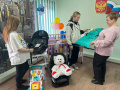 Пункт проката работает в помощь семьям с детьми