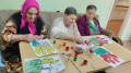 Цветотерапию осваивают пожилые люди